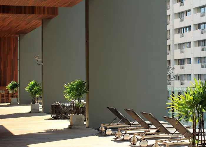 Hansar Bangkok Hotel